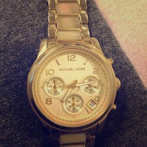 Michael Kors Gold Tortoise Watch(women’s)